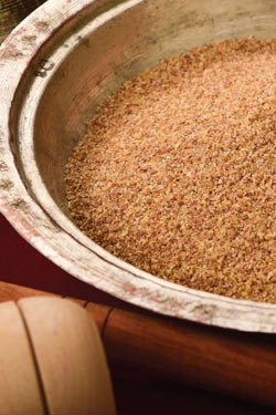 https://www.hataygastronomiklezzetler.com/wp-content/uploads/2022/04/kilcik-karabulgur.jpg